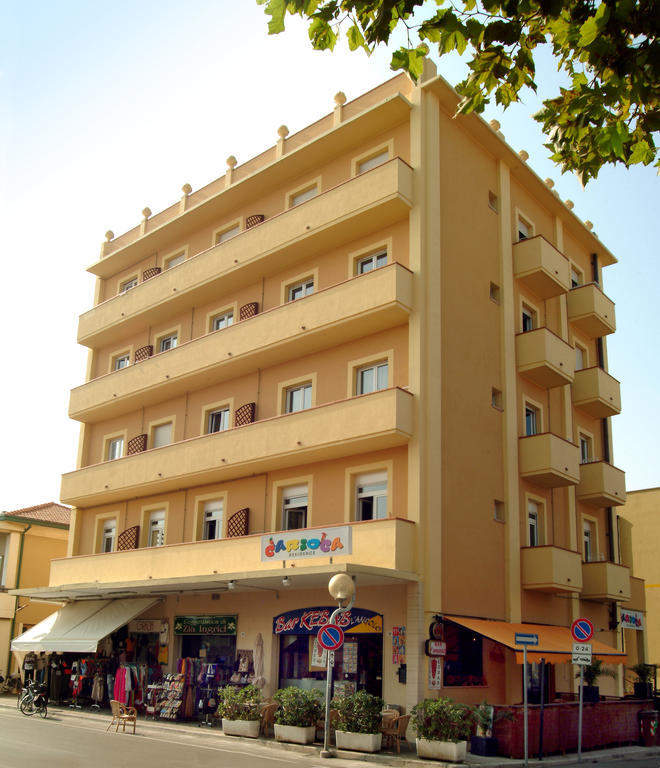 Residence Carioca Римини Экстерьер фото
