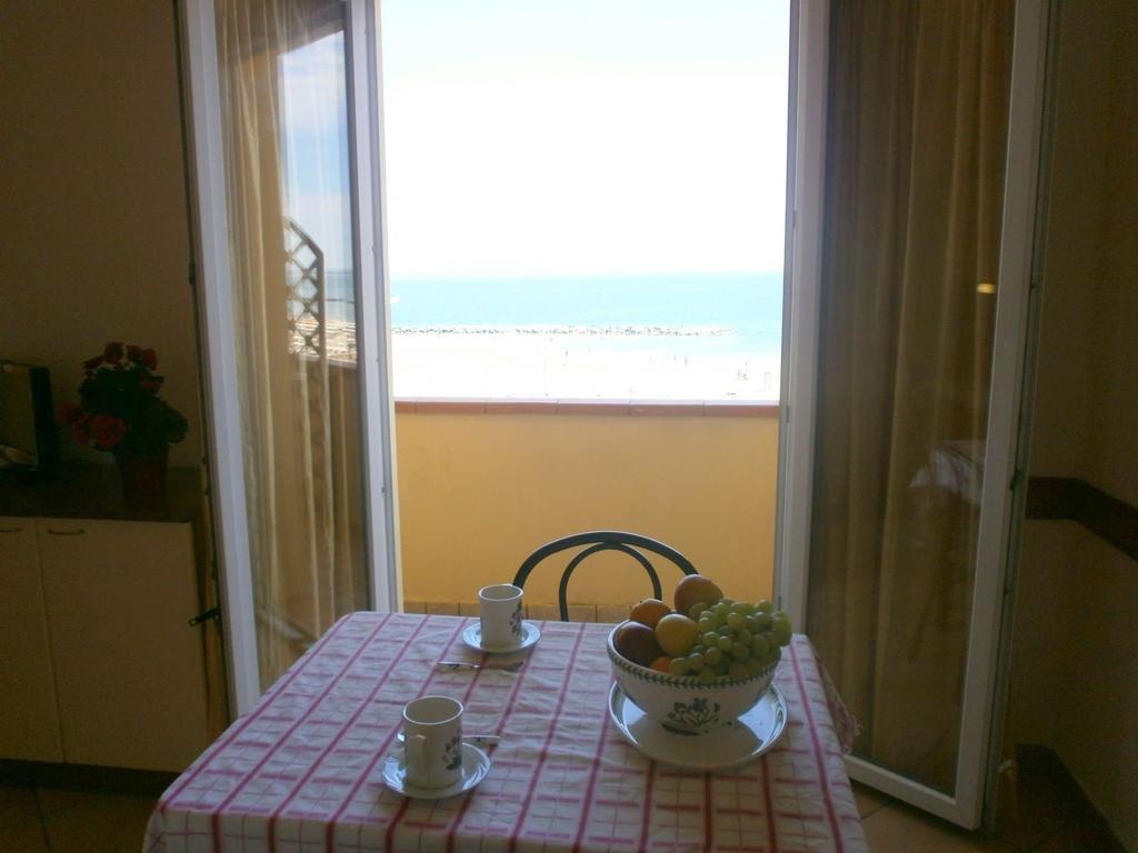 Residence Carioca Римини Номер фото