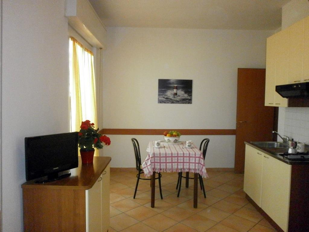 Residence Carioca Римини Номер фото